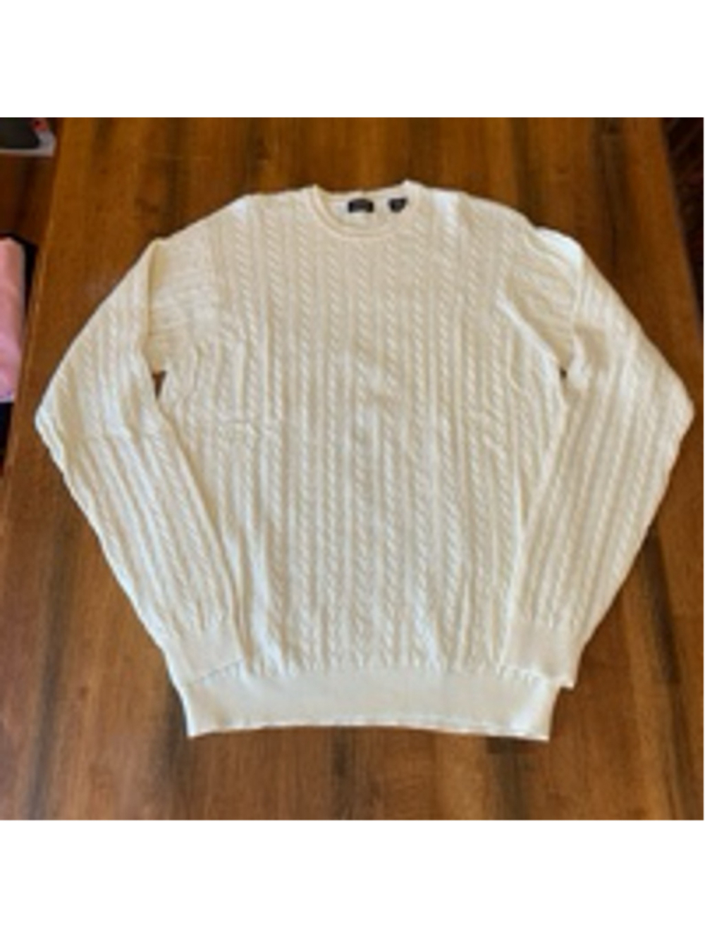 IZOD sweater Medium White Cable knit